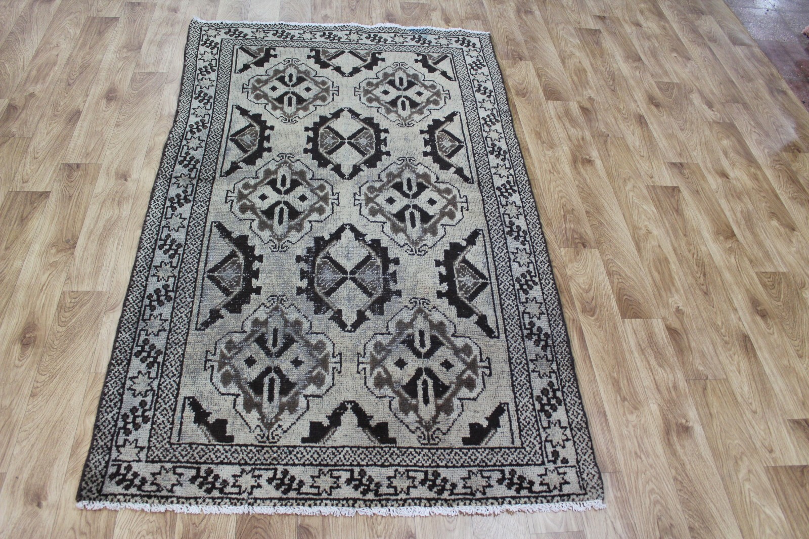 Picture 1 of 9