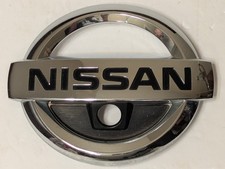 2017-2020 Nissan Pathfinder Grille Emblem W Camera Hole Oem 62890-9pf0b Mint 2017-2020 Nissan Pathfinder Grille Emblem W Camera Hole Oem 62890-9pf0b Mint
