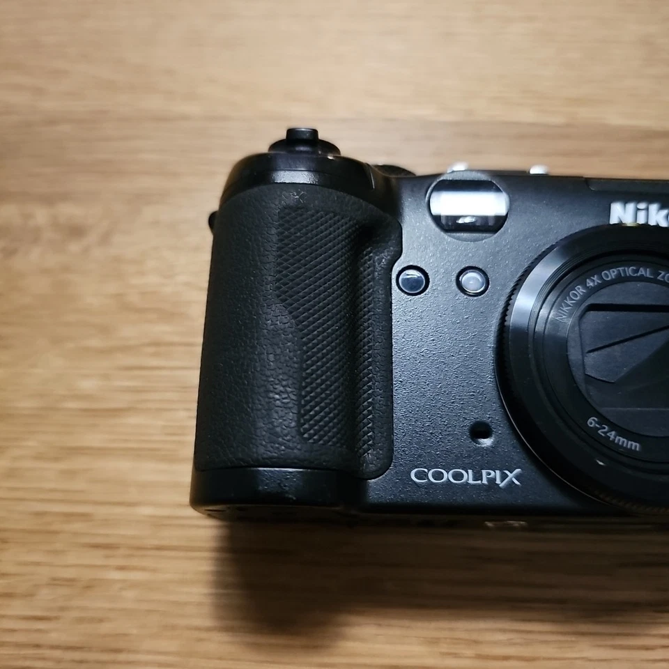 Digitalkamera Nikon Coolpix P6000 Schwarz Zustand Sehr Gut Getestet Funktioniert - Bild 2 von 4