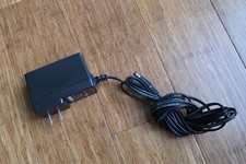 Yamaha PA150: Keyboard AC Power Adapter - Black