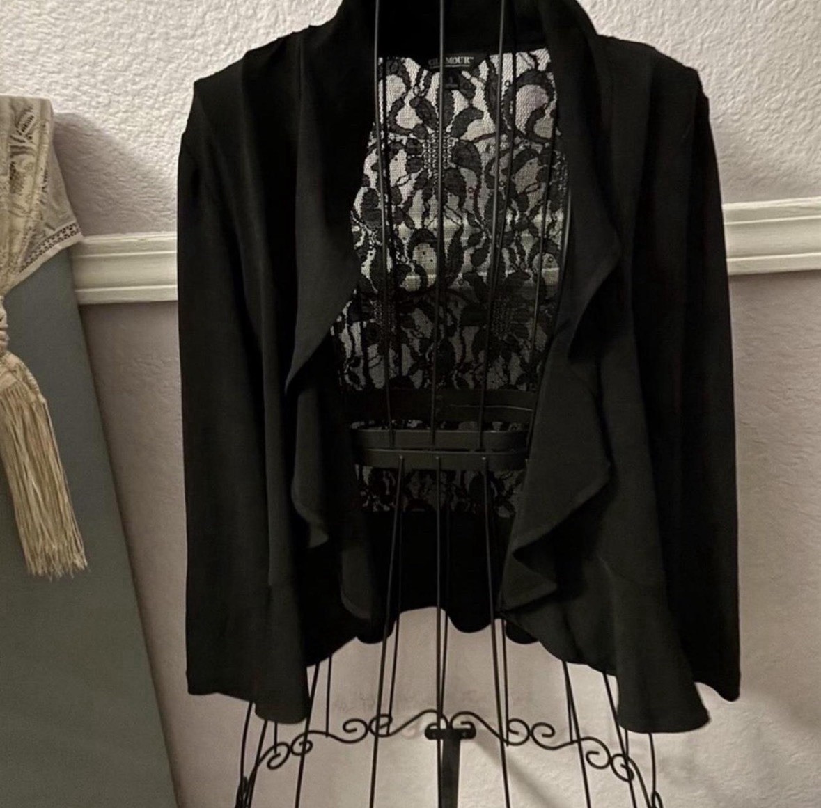 Glamour Women’s Black Open Front Lace Accent Lightweight Jacket Size S