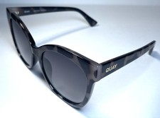 NEW QUAY Black Ivory Its my way Diva Oversized Sunglasses  Case