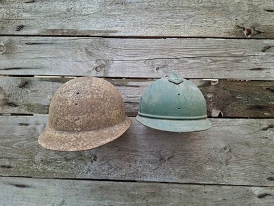 2x Stahlhelm Frankreich Adrian M26 und M15