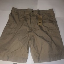 Levi  s Carrier Cargo Shorts Tan Rip Stop Mens Size 42x9 Loose NEW 50