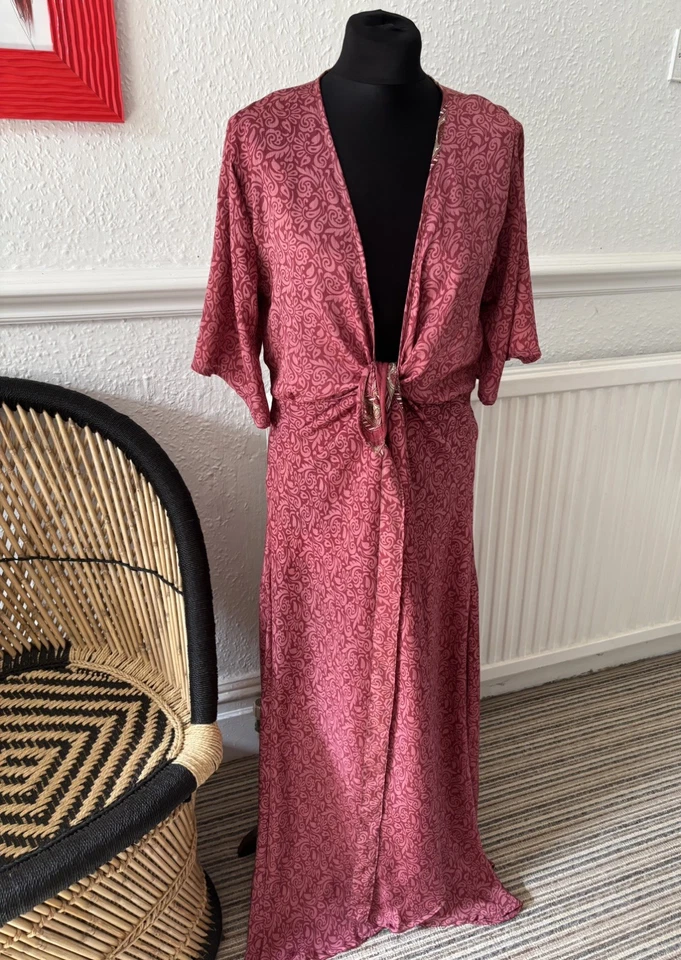 Cape Cornwall Pink Paisley 80% Silk Sari Boho Wrap Maxi Dress One Size Tiny Flaw - Image 2 of 4