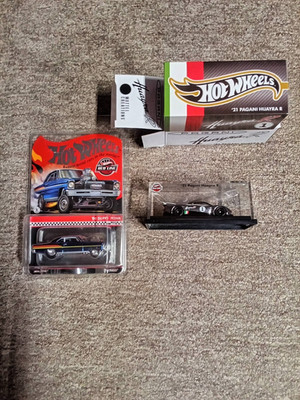 Hot Wheels RLC  66 Super Nova Blue & Hot Wheels RLC  21 Pagani Huayra R