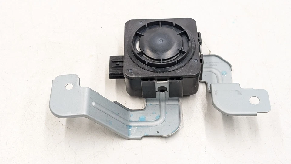 HYUNDAI TUCSON MK4 NX4 ALARMA SIRENA SEÑAL 95870N7000 2022 Foto 3 de 4