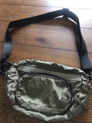 gap fanny pack