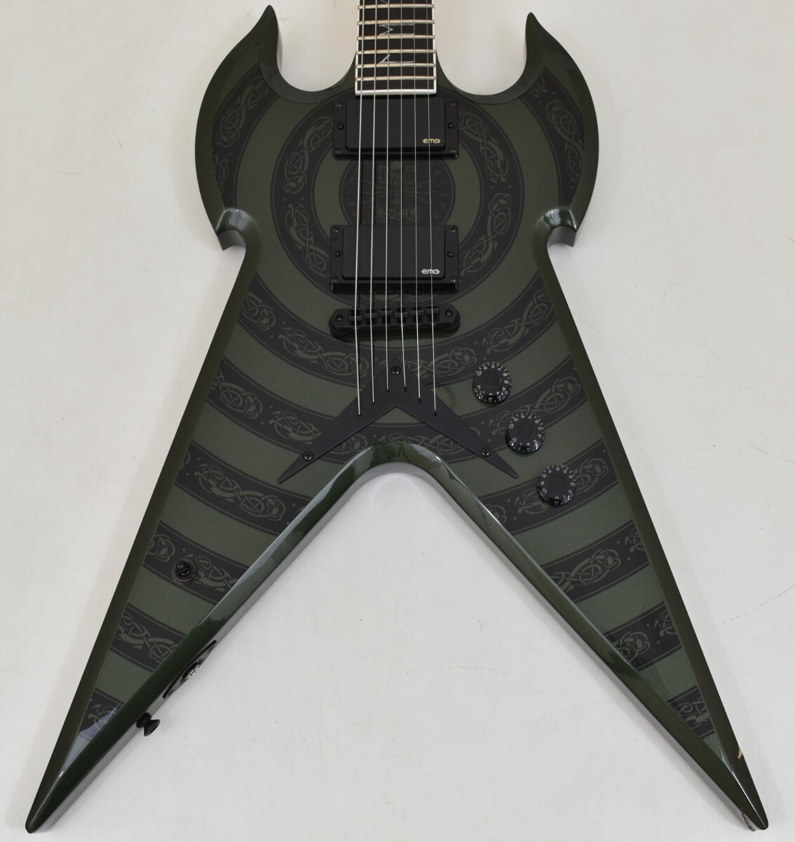 Wylde Audio Warhammer Nose Dragon Metallic Green Bullseye Guitar B