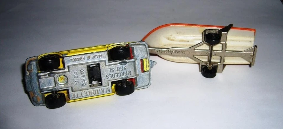 MAJORETTE MERCEDES avec Remorque et Bateau - Photo 3/3