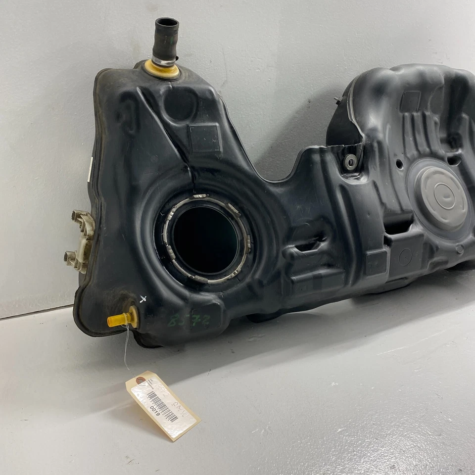 BMW 430xi 430i xDrive 2017-2020 conjunto de depósito de combustible gasolina OEM Foto 2 de 4