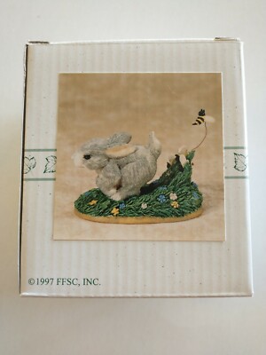 Charming Tails ''THE CHASE IS ON'' 87/386 - Fitz & Floyd NIB
