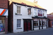Photo 6x4 The Tophouse Hessle/TA0326 The Tophouse, Prestongate, Hessle. c2007