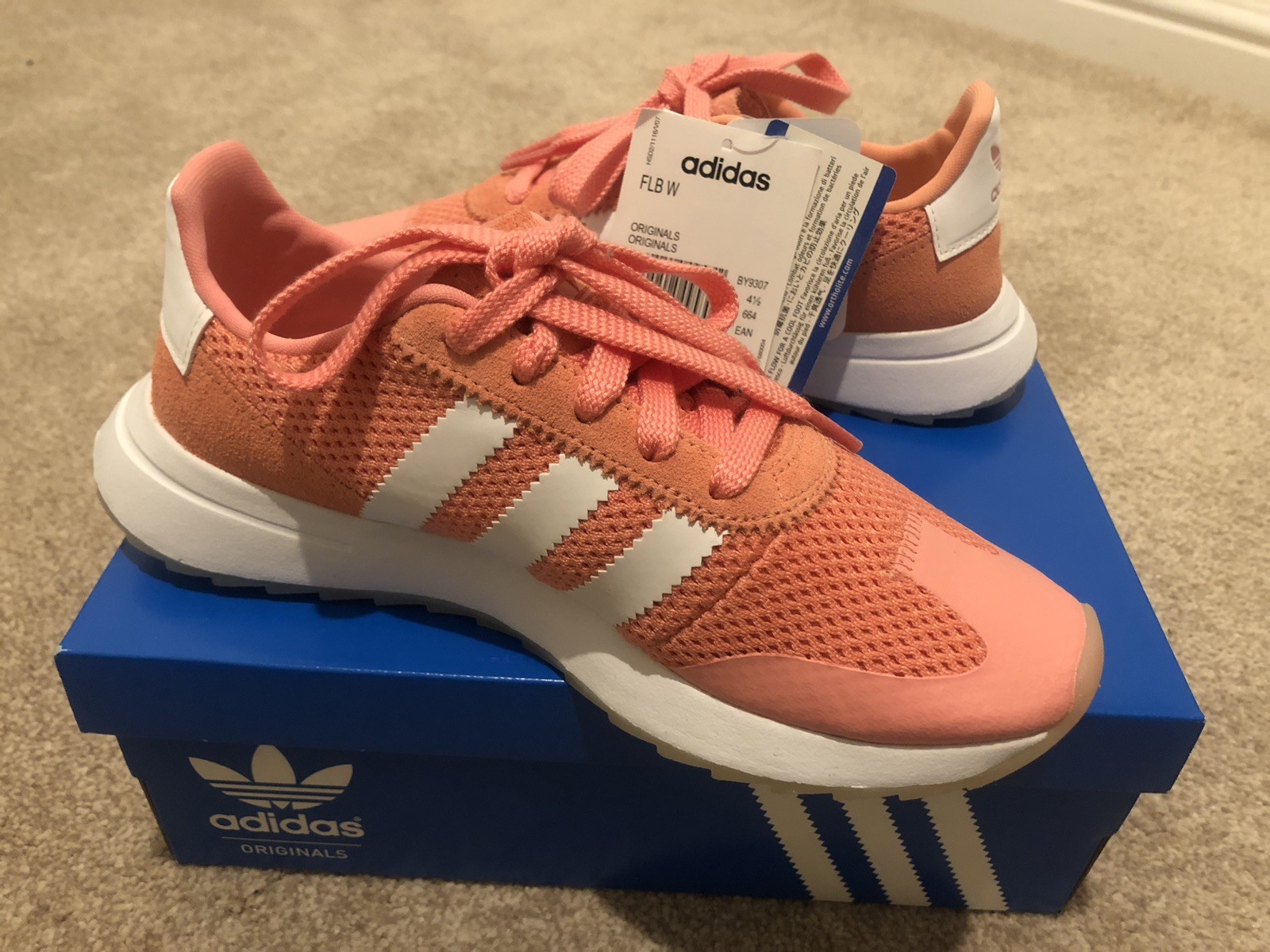 adidas originals flashback