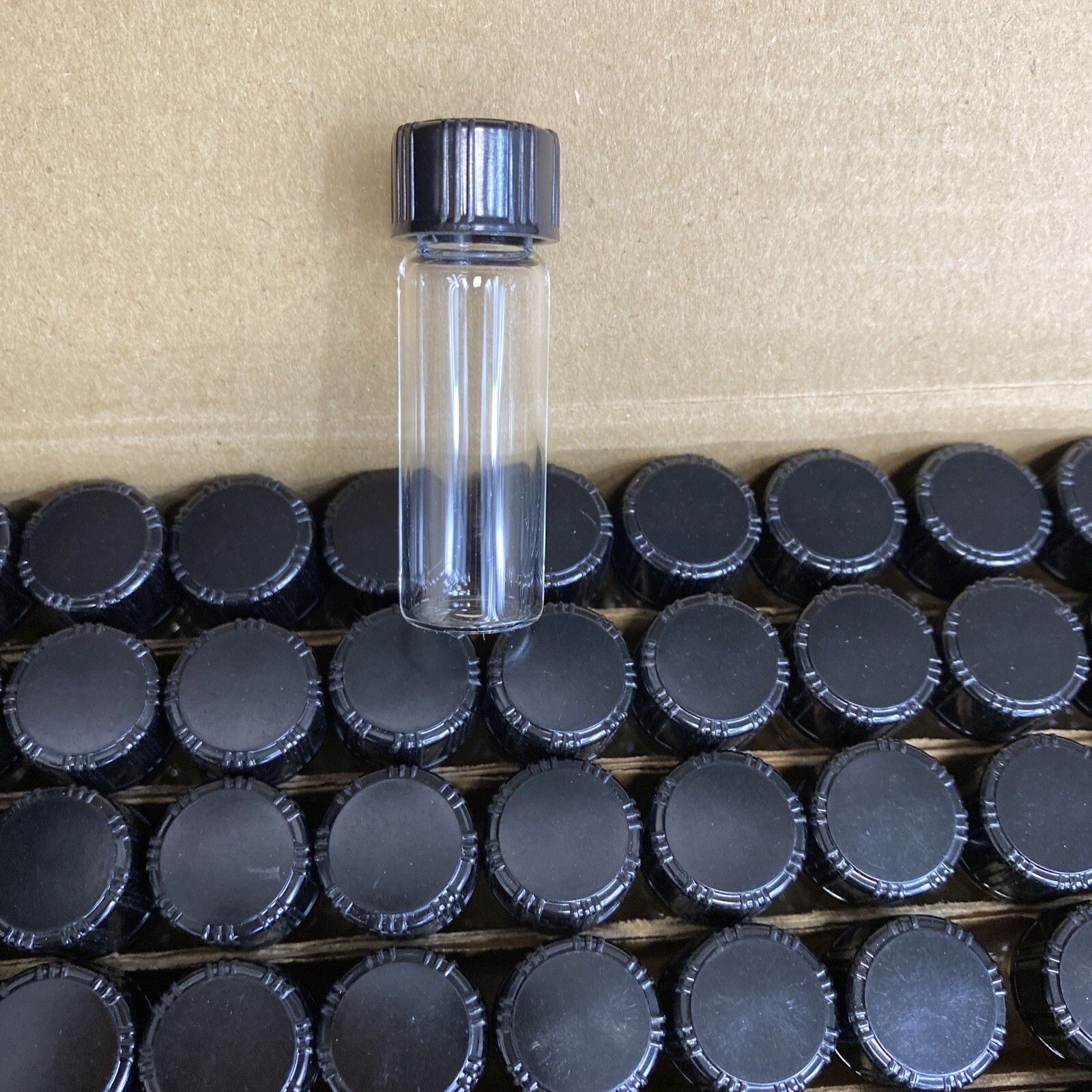 VWR Glass 4ml 15 X 45mm Borosilicate Sample Vial Molded Screw Cap (case ...