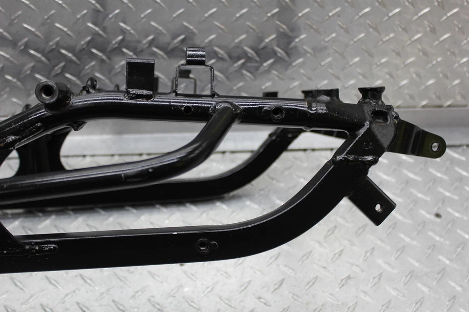 Subchasis Suzuki Hayabusa GSX1300R 2003 3P6-21190-01-00 Foto 2 de 4