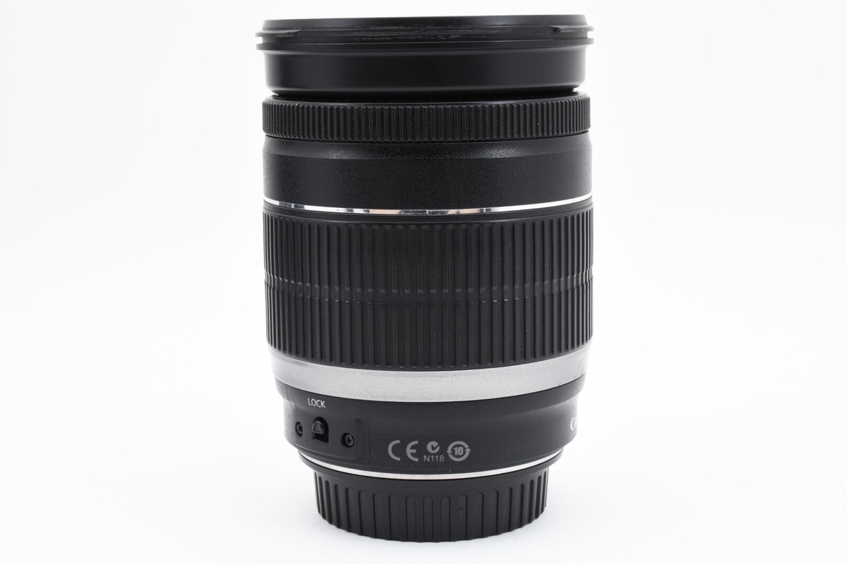 CANON EF-S 18-200mm F3.5-5.6 IS ZOOM AF Lens w/hood & case