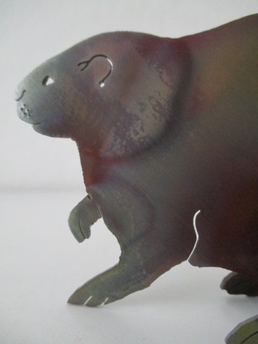 Unique Painted Brass Standing 1/8" Thick BEAVER 6 3/4" Figurine Signed VTG Z48 - Picture 8 of 11