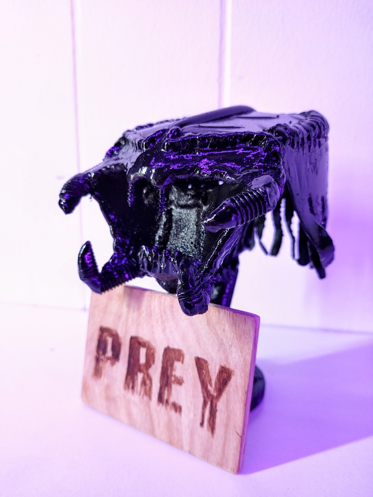 Predator Movie-Inspired Custom Metal Art Bust