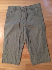 CROFT  BARROW Green Cropped Capri Pants - Women's Size 10