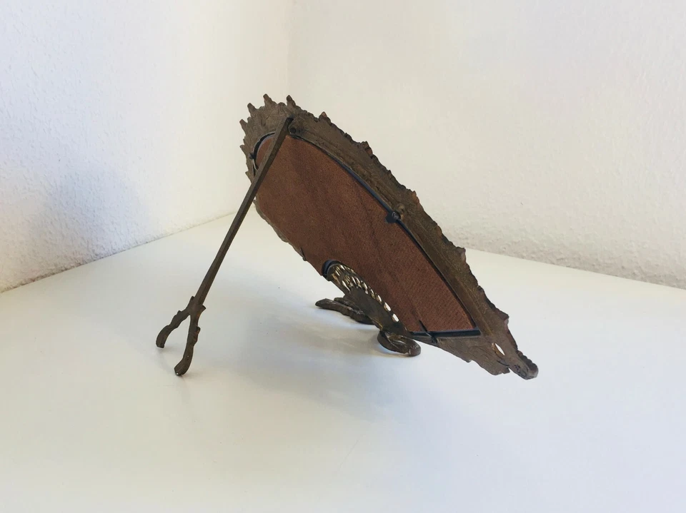 Tocador tocador tocador con forma de abanico de bronce antiguo de 8,5" x 15" marco de espejo grabado español Foto 4 de 4