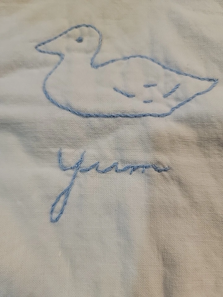 Juego de 3 baberos de bebé Darling vintage bordados a mano unisex envío gratuito  Foto 3 de 4