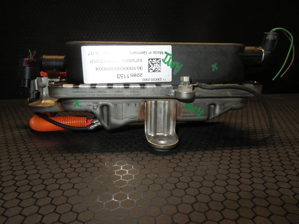 2011-2015 Chevy Volt Spark OEM Electric Coolant Heater Control Module 22851153 - Image 2 of 4