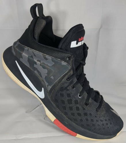 NIKE Zoom Witness Lebron Sneakers 