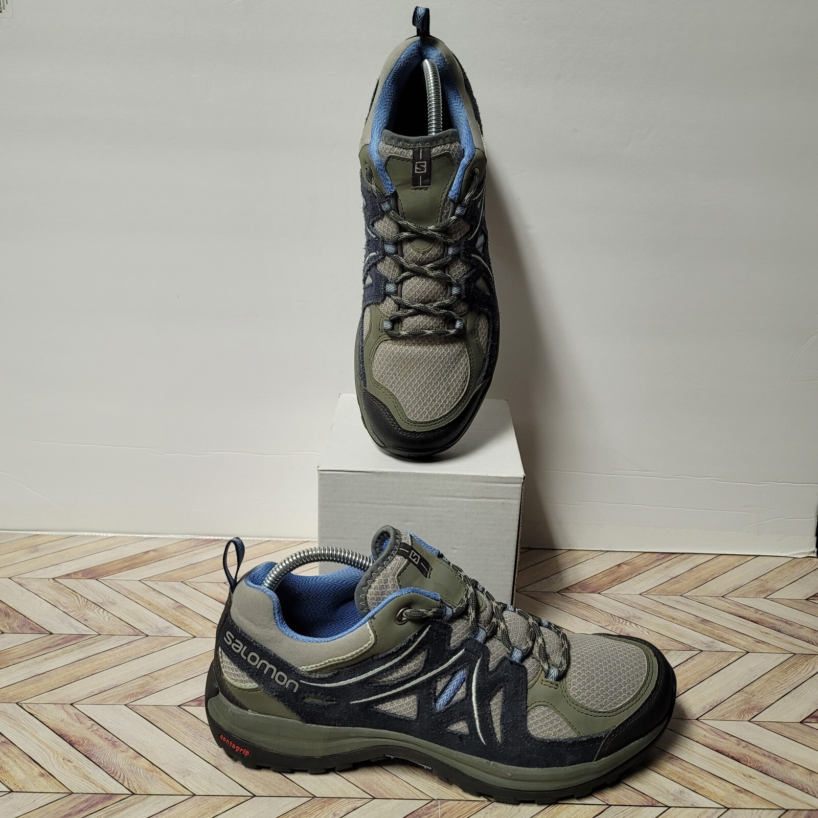 Salomon Womens Trail Hiking Running Shoes 379206 Grey Black US 9.5 UK 8 EUR 42