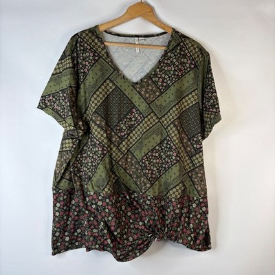 Live Well Lifestyle Top Womens 22/24W Green Patchwork Floral Twist Front V-Neck
