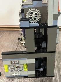 2002 LEGO Studios: Scary Laboratory Set #1382 90% Complete Used 4 Mini Figures