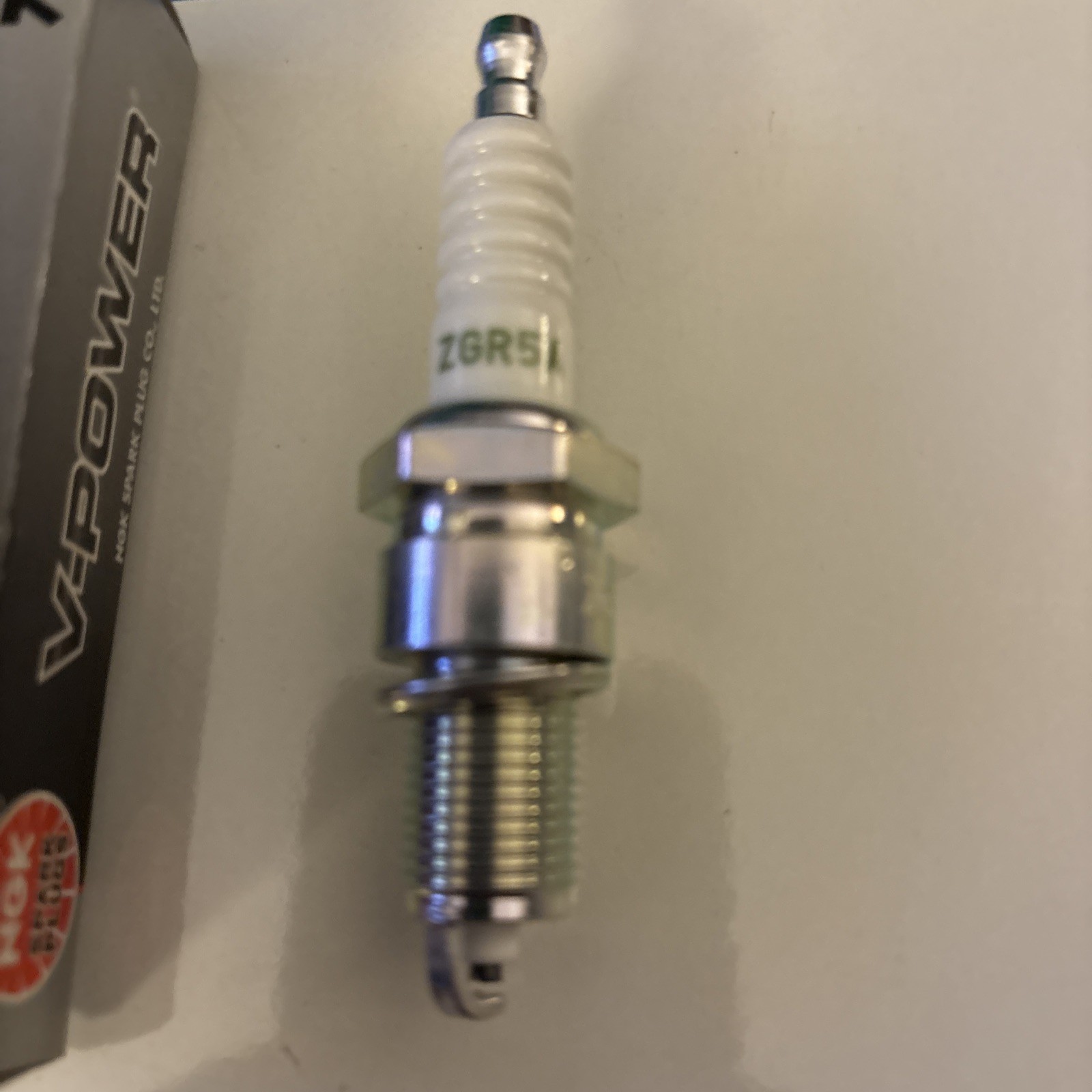 NGK 5077 ZGR5A V-Power Spark Plug Copper OEM Ignition Engine Tune-Up New