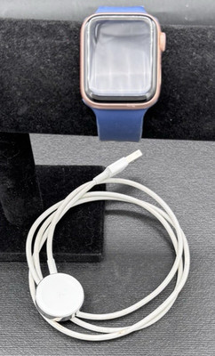 Apple Watch Series 4 40mm GPS Rose Gold Case Navy Sport Band UNLOCKED