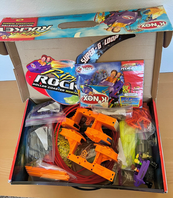 2003 KNEX K'NEX Rippin Rocket Roller Coaster Building Set -READ