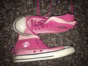 pink sparkly converse