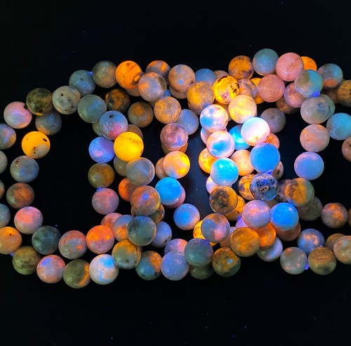 10mm 1Pcs Under UV Very Bright Purple Sodalite Crystal Beads Bracelet C914 - Picture 4 of 9