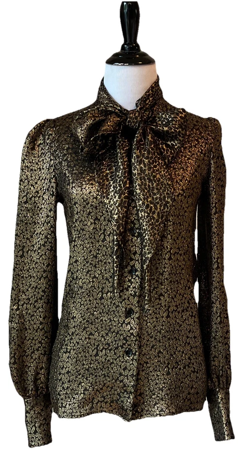 Blusa de seda Saint Laurent talla 34 negra dorada flor lazo metálico lúrex Foto 2 de 4