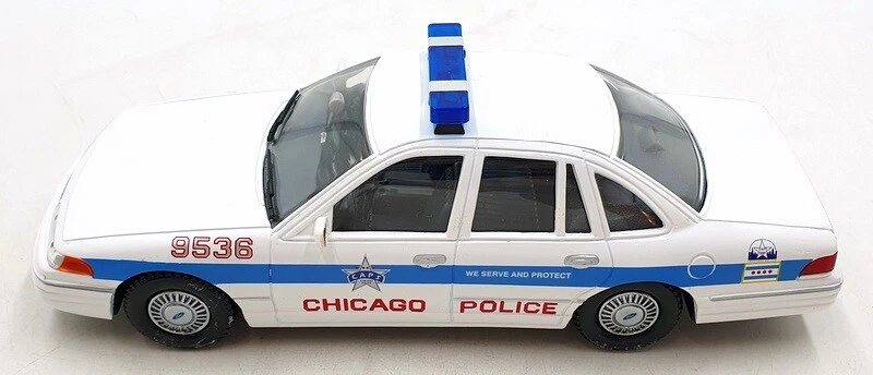 Code 3 Collectibles 1/24 scale Diecast 2724L Ford Crown Victoria Chicago Police - Image 4 of 4