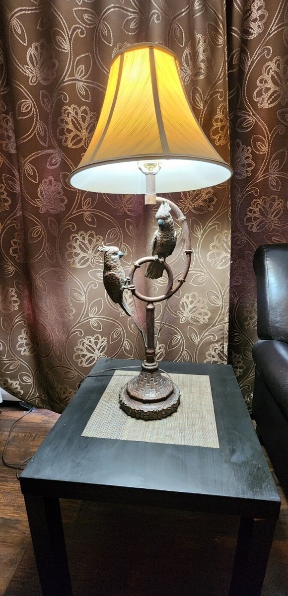 Extremely Rare Vintage Two Parrots Lamp