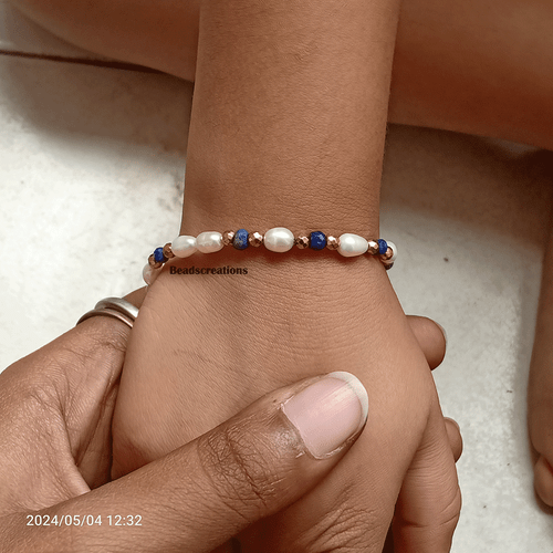 Bracciale Perla Bianca e Lapislazzuli Pirite Gioielli Perline Regalo per Lei - Foto 8 di 8