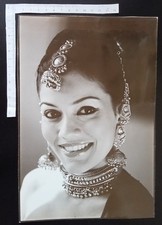 INDIAN BEAUTIES Waluscha De Souza, Indian Actress & Model press photographs (5)
