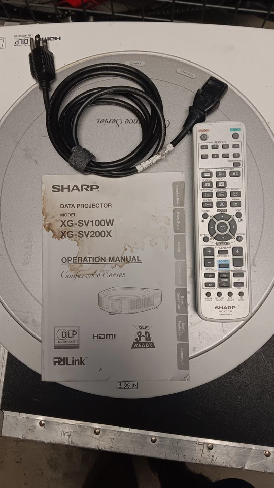 Sharp Xg-sv100w  Data Projector - Image 4 of 4