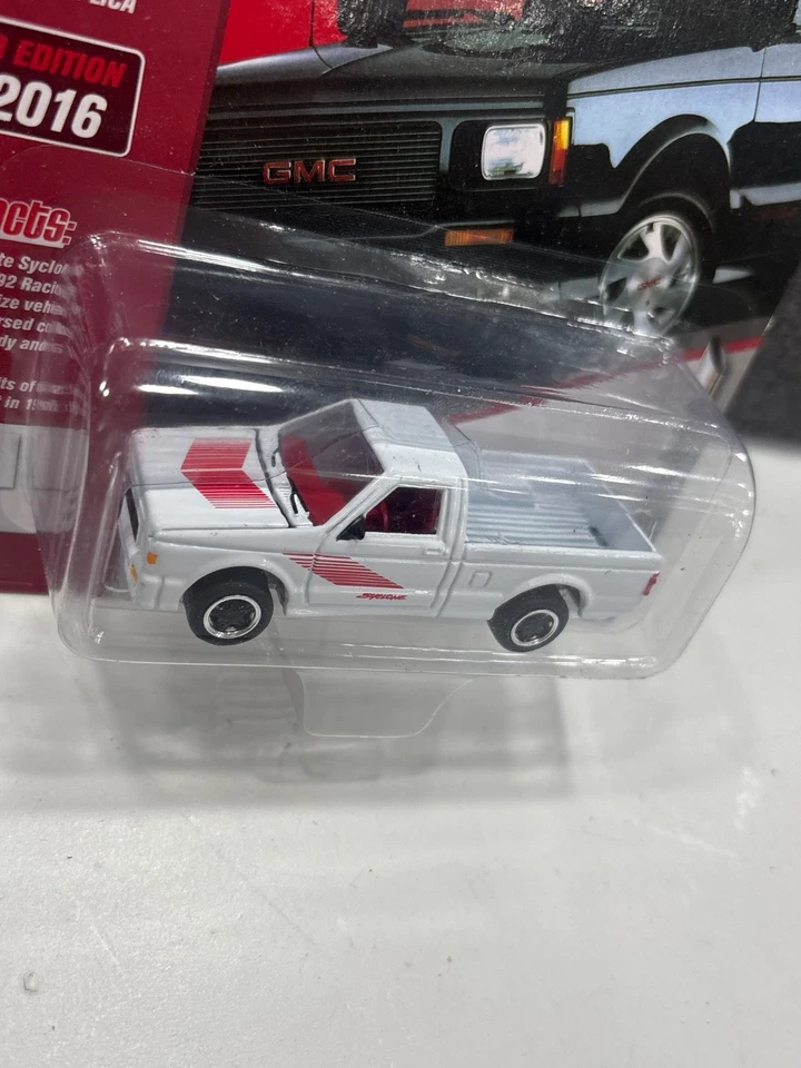 Hobby exclusivo especial Johnny Lightning muscle cars EE. UU. 1991 GMC CYCLONE BLANCO Foto 3 de 4