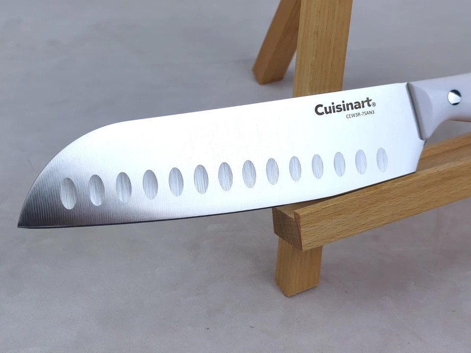 Cuchillo Cuisinart CLASSIC 7" SANTOKU con hoja de alto carbono y mango BLANCO + FUNDA Foto 4 de 4