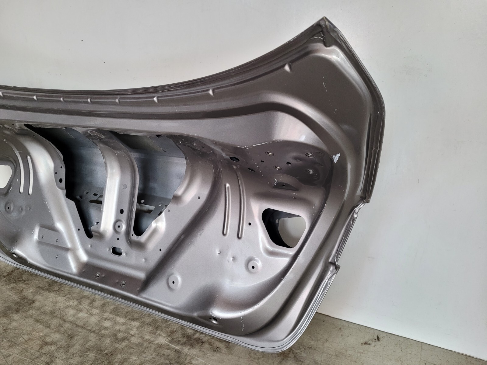 2014 2015 2016 2017 MASERATI GHIBLI TRUNK LID OEM