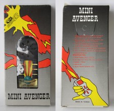 RARE VINTAGE 80'S ECHO KILLER MINI AVENGER GUN SOUNDS KEY CHAIN TAIWAN NEW NOS 