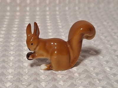 Vintage Pfeffer Gotha Porzellan Squirrel Animal Figurine Porcelain Germany Rare