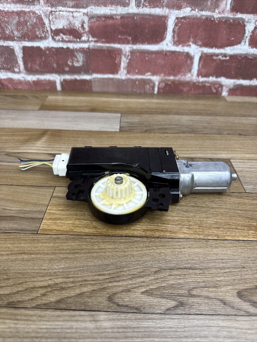 メル30077 2004-2007 Toyota Highlander Power Sunroof Sun Roof Motor 471071