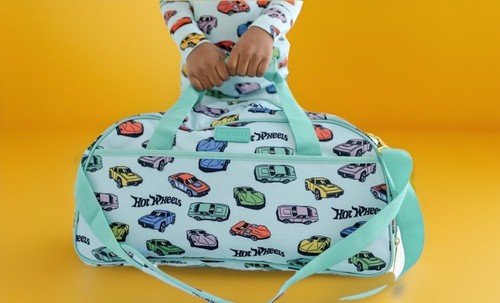 Posh Peanut 🏁 RETRO HOT WHEELS Duffle Bag Neu mit Etikett! Seltenes ausverkauftes Auto Rennspielzeug - Bild 1 von 2