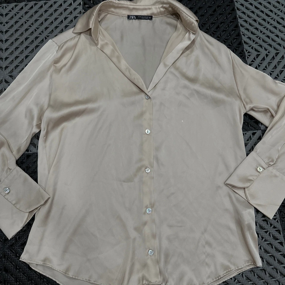 Camisa Blusa Top ZARA Manga Larga Con Botones Talla XS Champagne Satén Look Foto 2 de 4